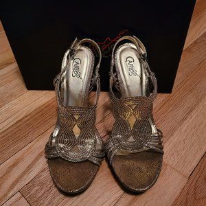 Carlos Santana.  Sandal/Heels. Size 8. Gold/Bronze. NWB.